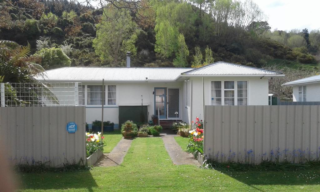 Villa The_Cozy_Batch With A Rural View Whanganui Exterior foto